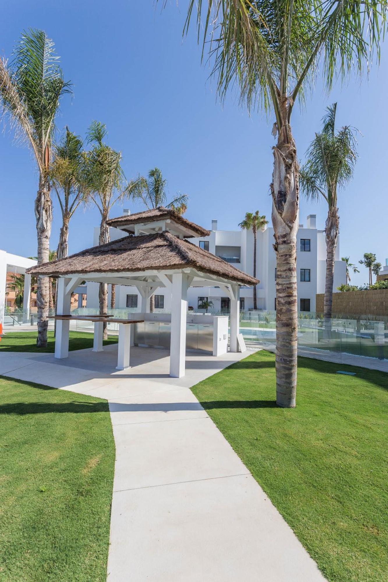 Апартаменты Luxury 2Br Seaviews - Santa Barbara Heights Фуэнхирола Экстерьер фото
