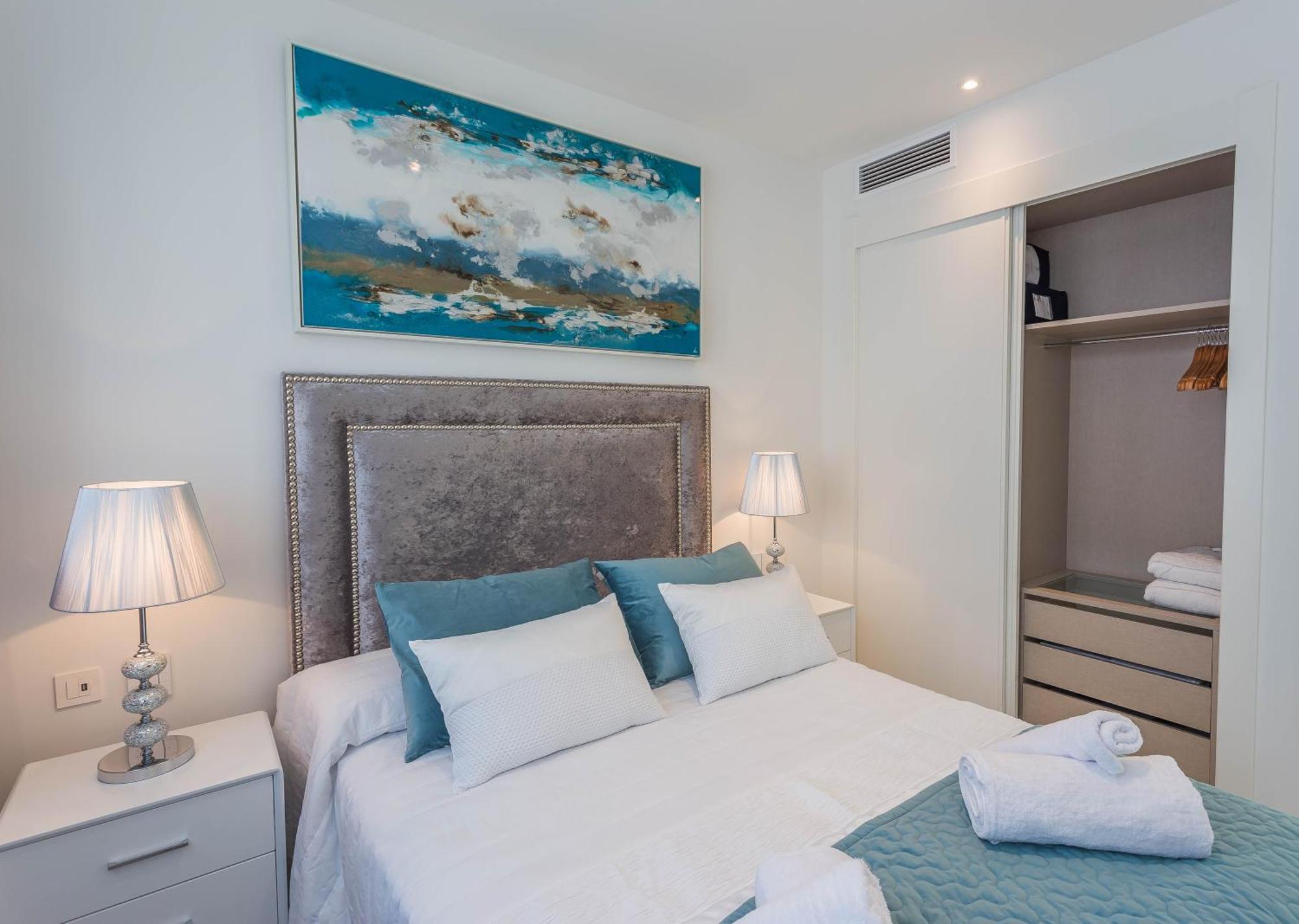 Апартаменты Luxury 2Br Seaviews - Santa Barbara Heights Фуэнхирола Экстерьер фото