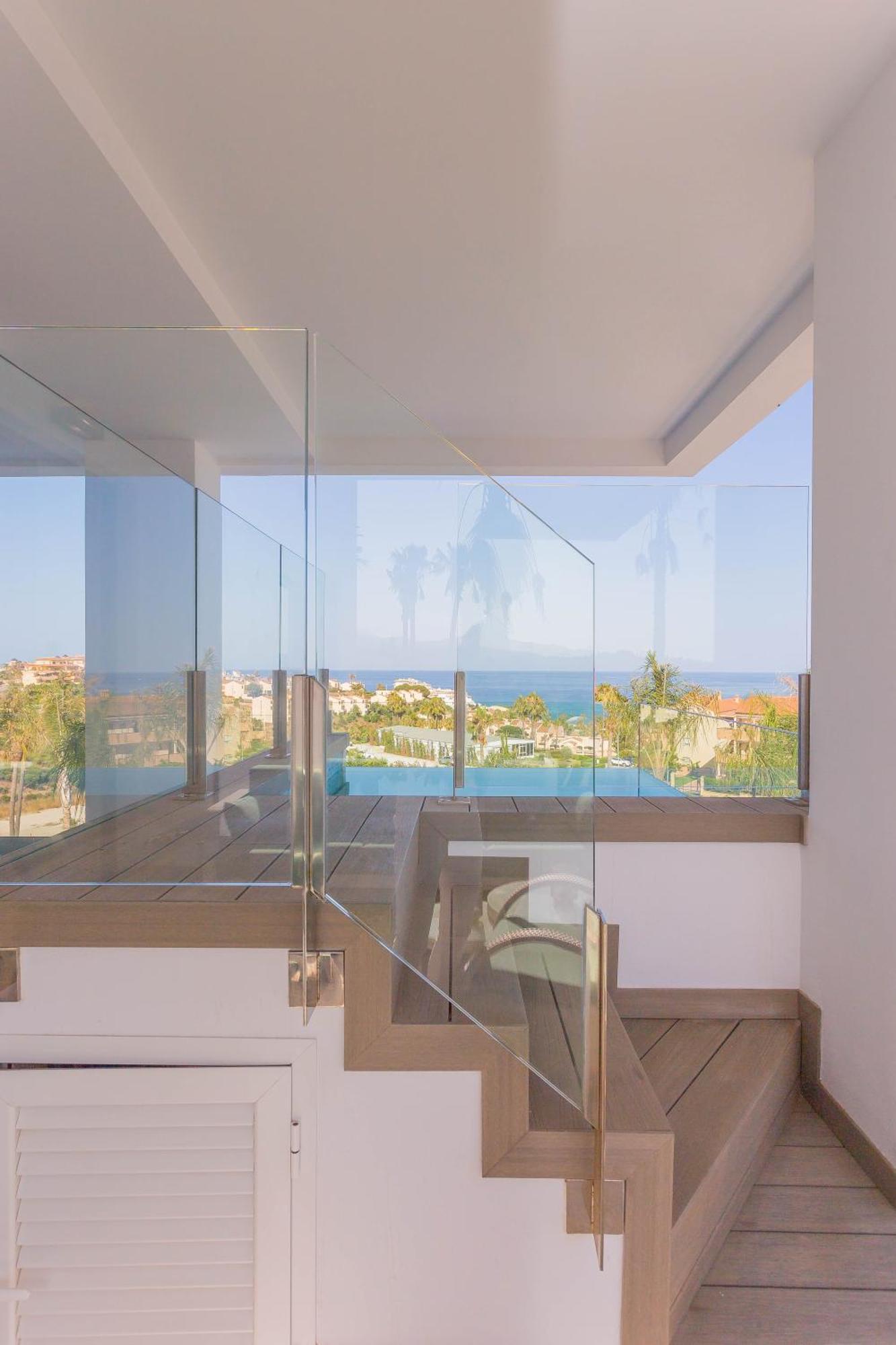 Апартаменты Luxury 2Br Seaviews - Santa Barbara Heights Фуэнхирола Экстерьер фото