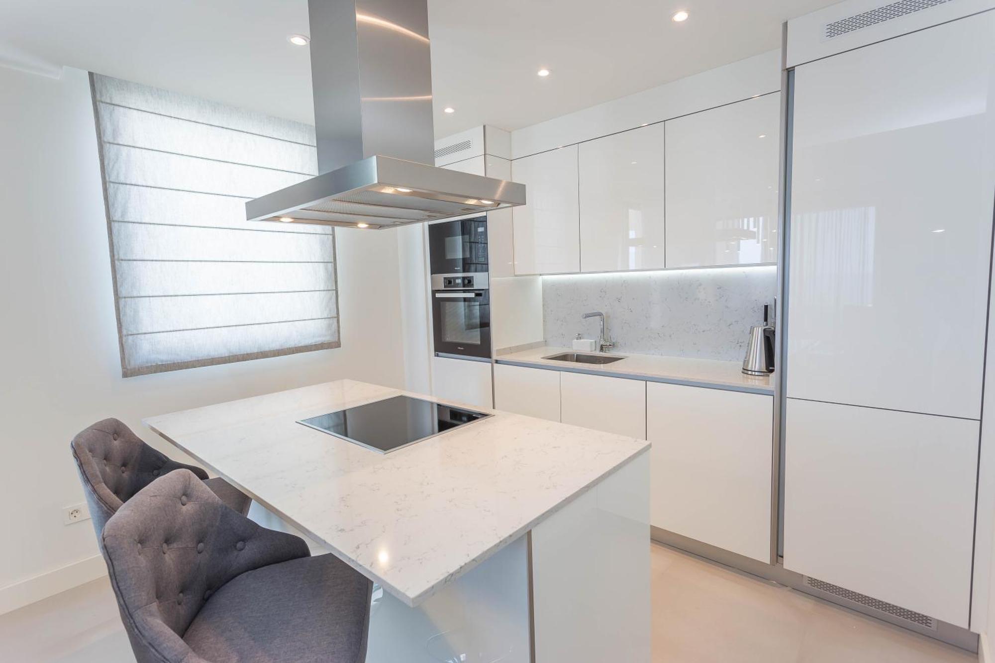 Апартаменты Luxury 2Br Seaviews - Santa Barbara Heights Фуэнхирола Экстерьер фото
